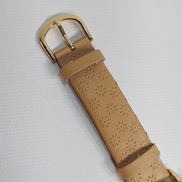 BWC Ladies Gold Tone Floral Embossed Faux Leather Watch, New Battery - Picture 9 of 11